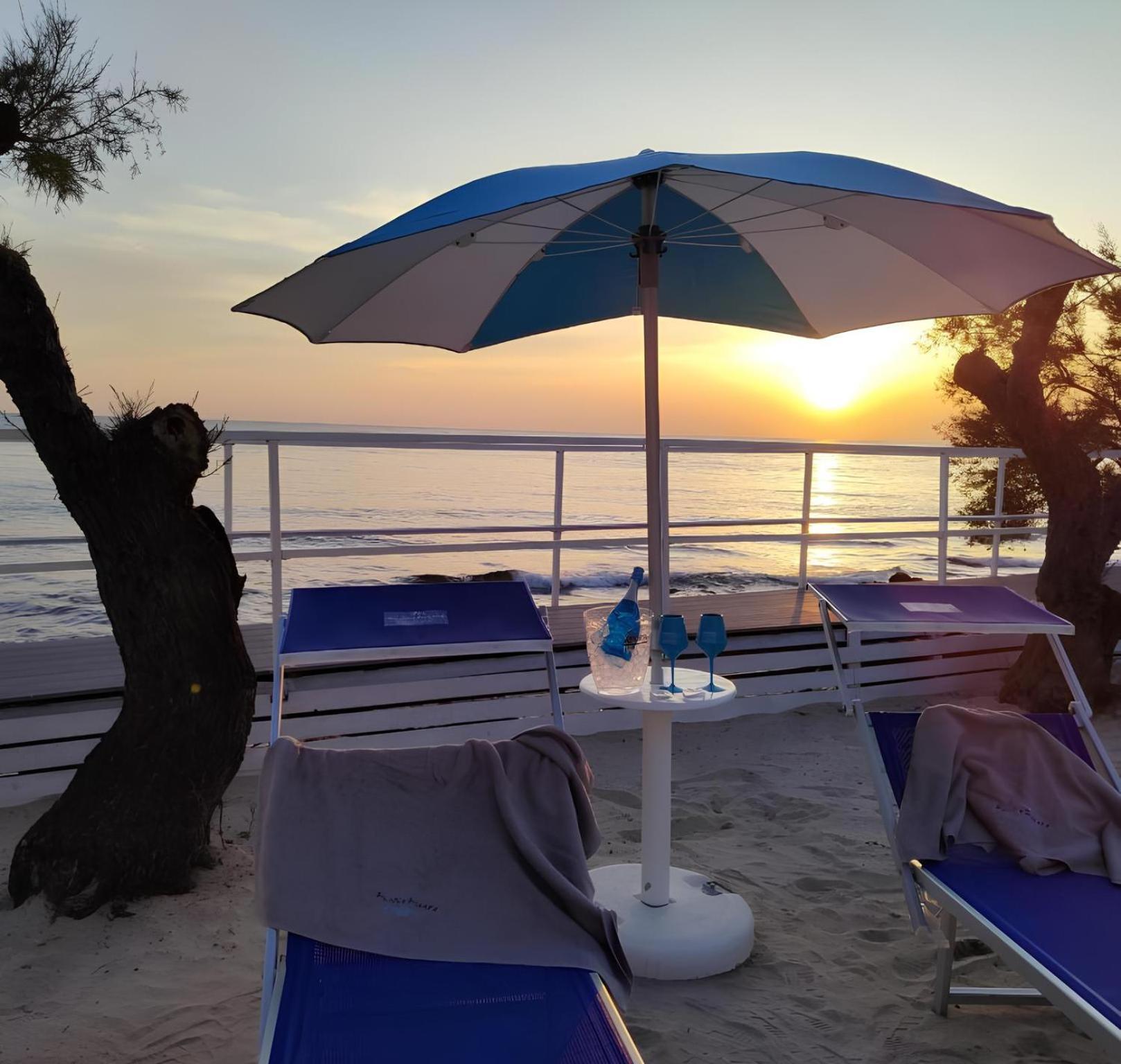 Hotel Miramare Gallipoli Exterior photo