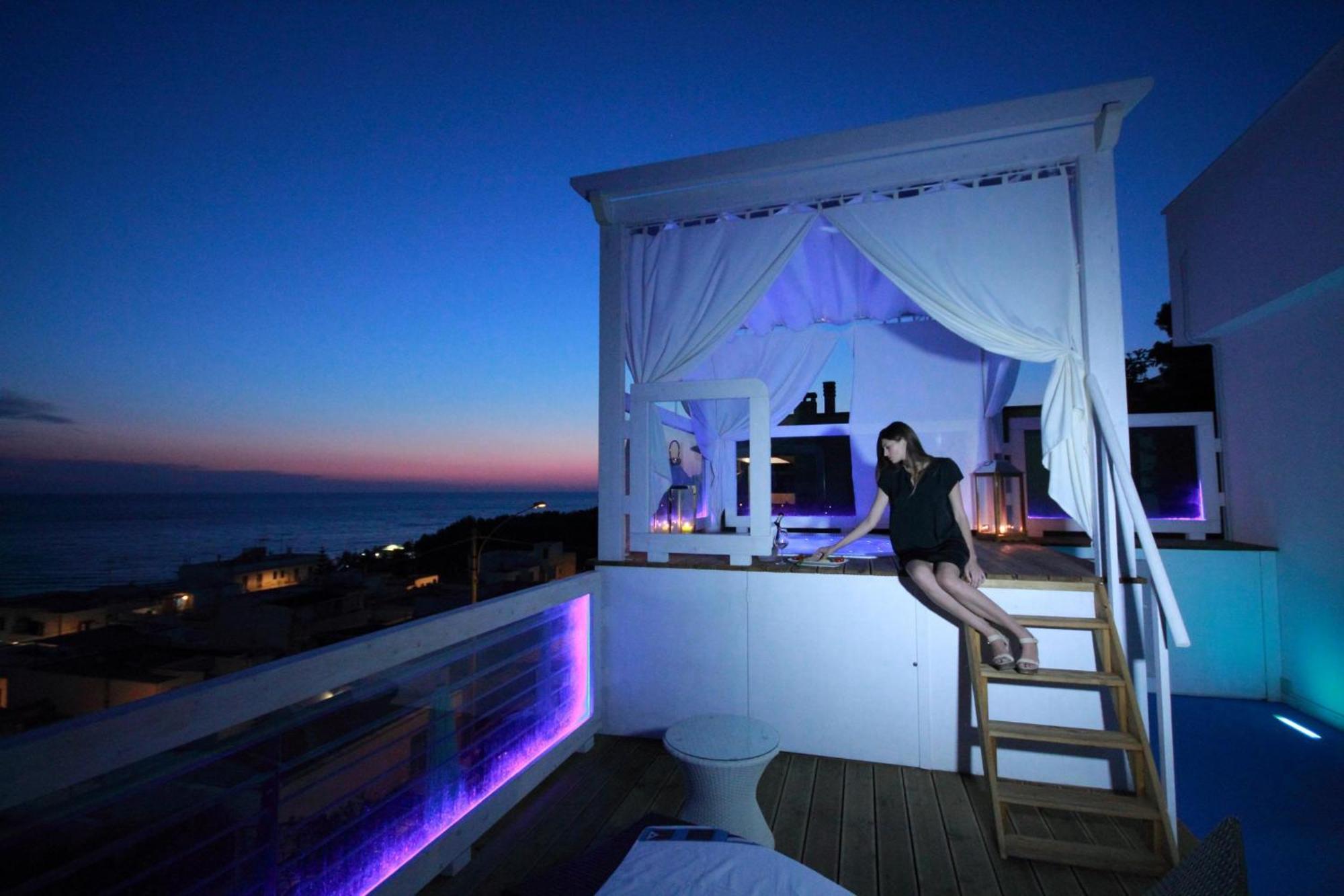 Hotel Miramare Gallipoli Exterior photo